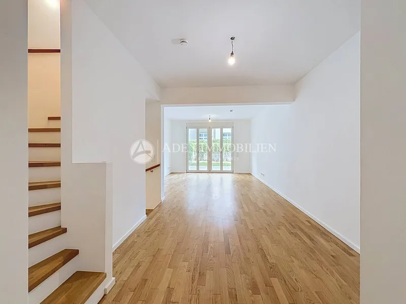 Modernes Wohnen auf zwei Ebenen – Exklusive Maisonette in Berlin-Weißensee — photo 1